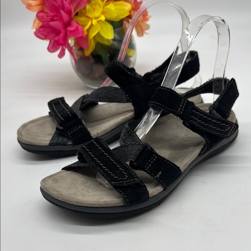 Earth Origins Black Suede  Sandals Size 7.5 BSN7965F